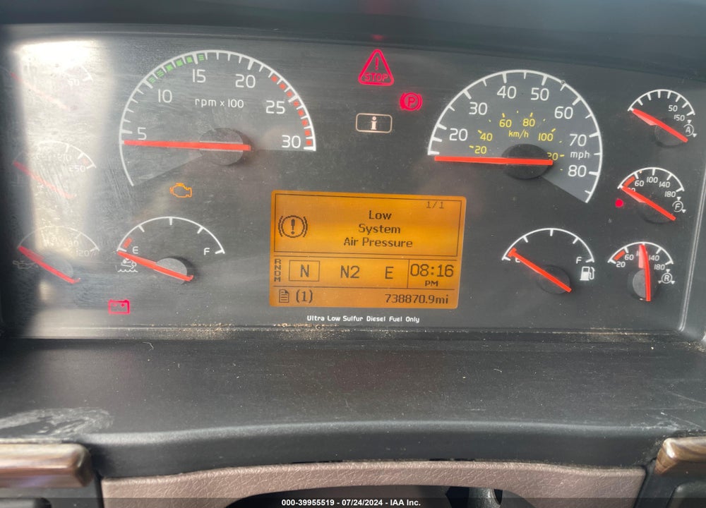 2018 VOLVO VNL VIN: 4V4NC9EH3JN997276