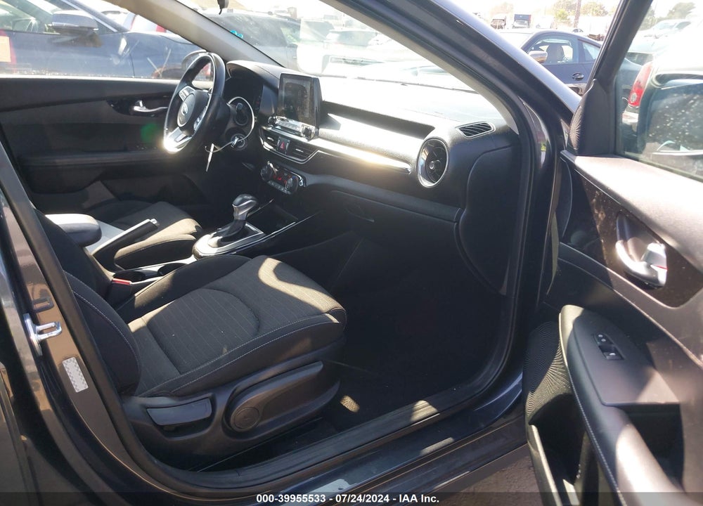 2019 KIA FORTE S VIN: 3KPF34AD0KE081716