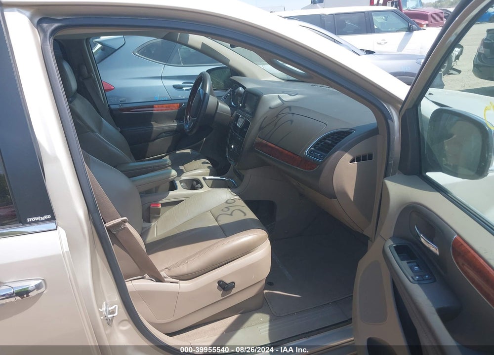 2014 CHRYSLER TOWN & COUNTRY LIMITED VIN: 2C4RC1GG5ER150125