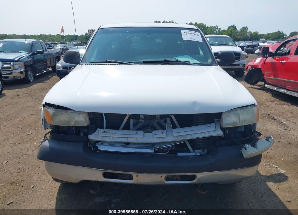 2001 GMC SIERRA 2500HD SLE VIN: 1GTHC29121E272443
