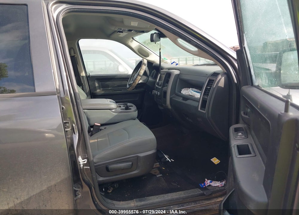 2016 RAM 1500 VIN: 3C6RR7KT7GG296287