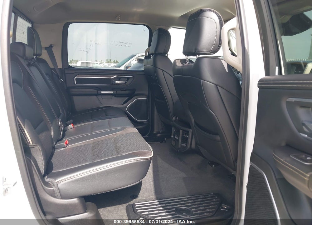 2022 RAM 1500 LAIE  4X4 5'7 BOX VIN: 1C6SRFJT5NN248384