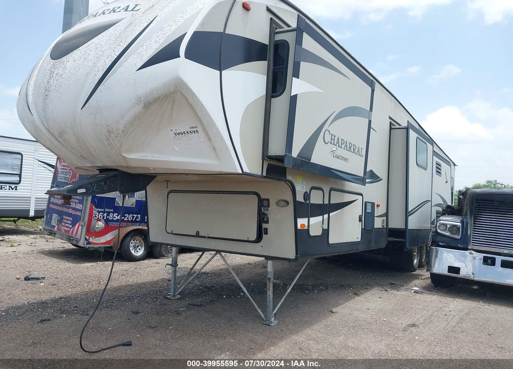 2016 COACHMEN CHAPPARAL M-390QSMB VIN: 5ZT3CH4B6GA313233