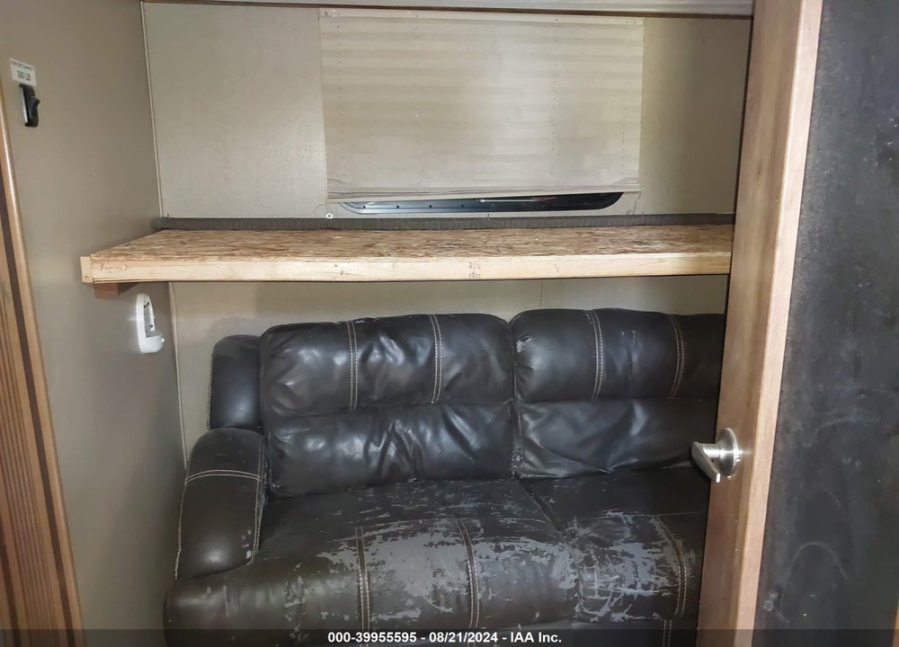 2016 COACHMEN CHAPPARAL M-390QSMB VIN: 5ZT3CH4B6GA313233