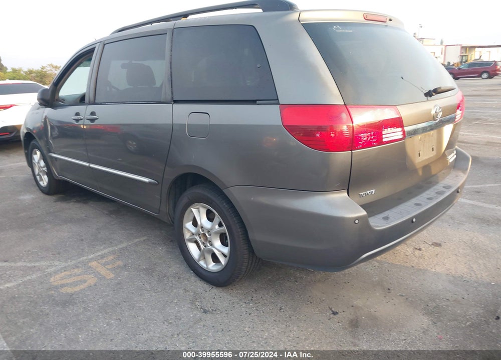 2004 TOYOTA SIENNA XLE/XLE LIMITED VIN: 5TDBA22C24S013098