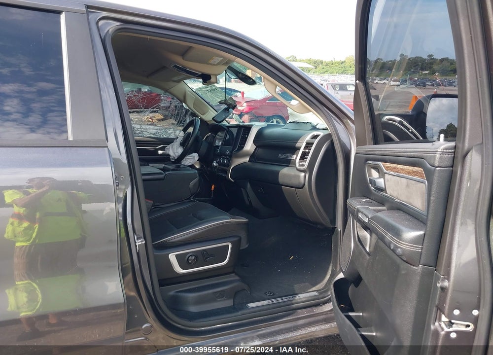 2020 RAM 1500 LAIE  4X4 5'7 BOX VIN: 1C6SRFJT6LN339385