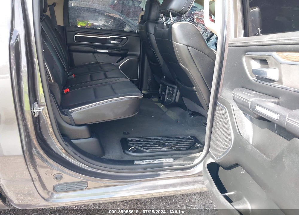 2020 RAM 1500 LAIE  4X4 5'7 BOX VIN: 1C6SRFJT6LN339385
