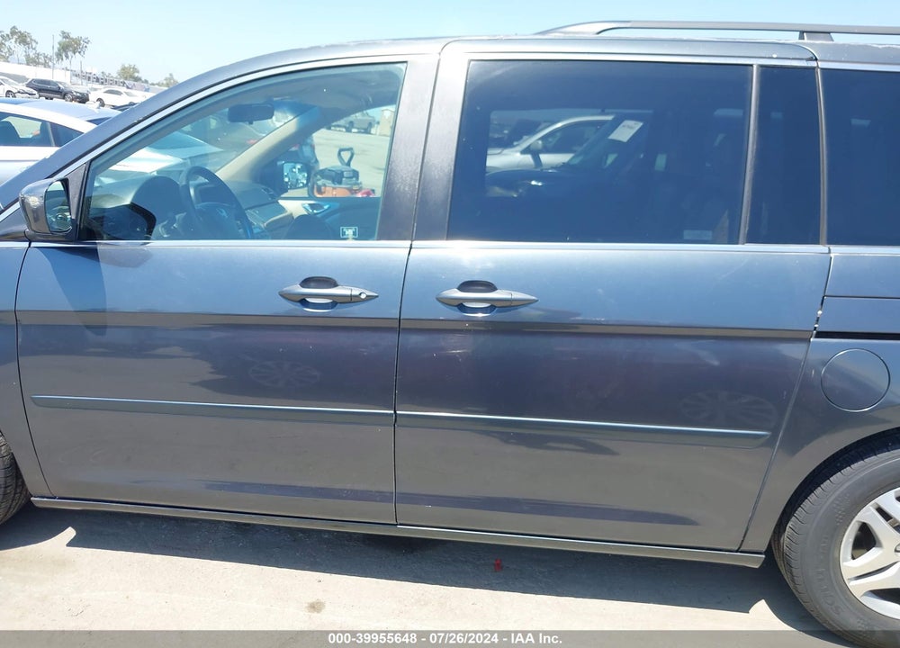 2005 HONDA ODYSSEY EX-L VIN: 5FNRL38755B027981
