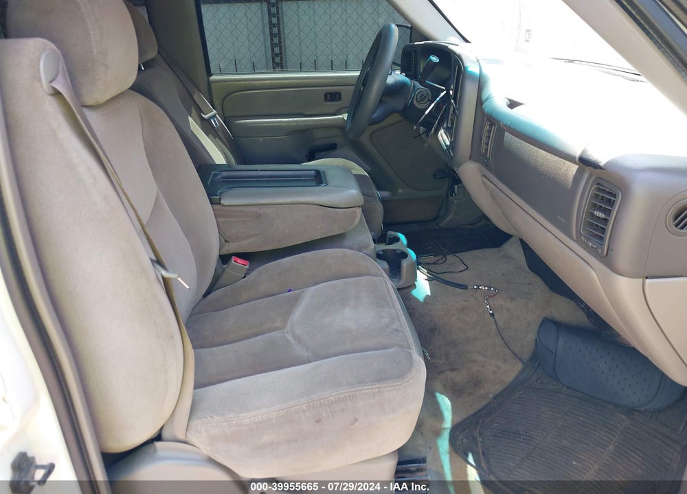 2004 GMC YUKON SLE VIN: 1GKEC13VX4R179860
