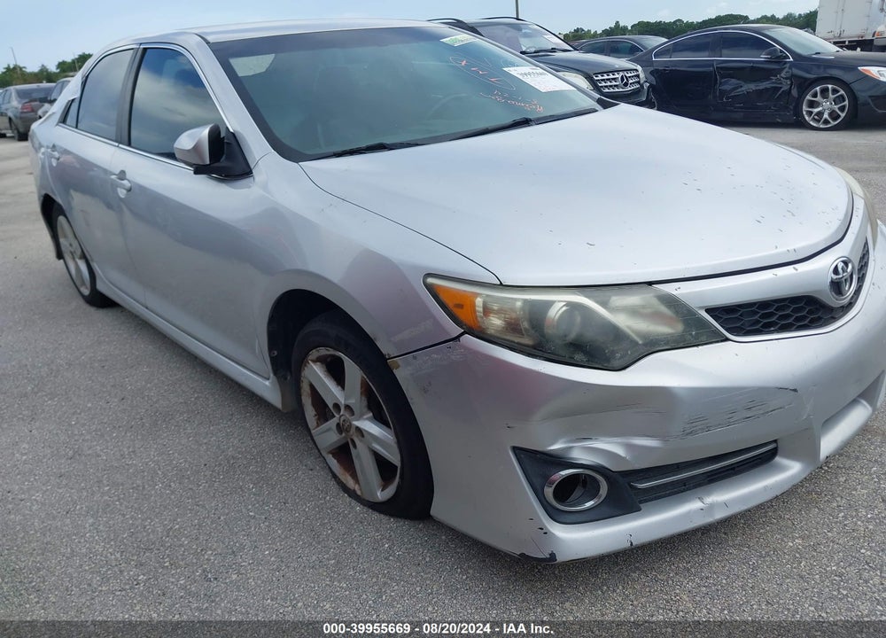 2013 TOYOTA CAMRY SE VIN: 4T1BF1FK1DU238035