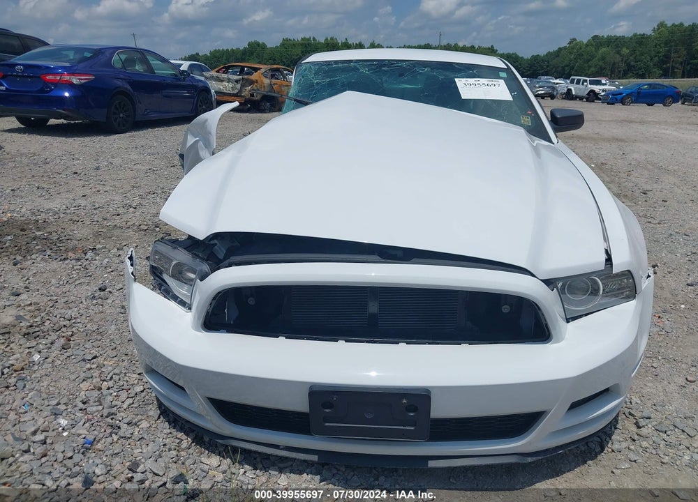 2014 FORD MUSTANG V6 VIN: 1ZVBP8AM4E5257366