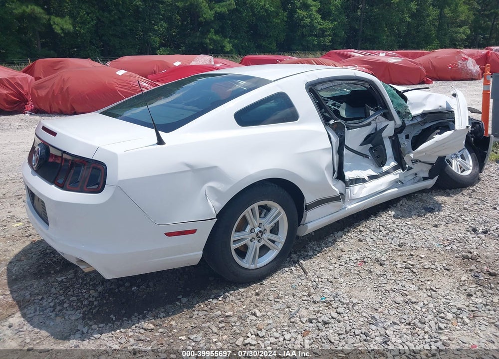 2014 FORD MUSTANG V6 VIN: 1ZVBP8AM4E5257366