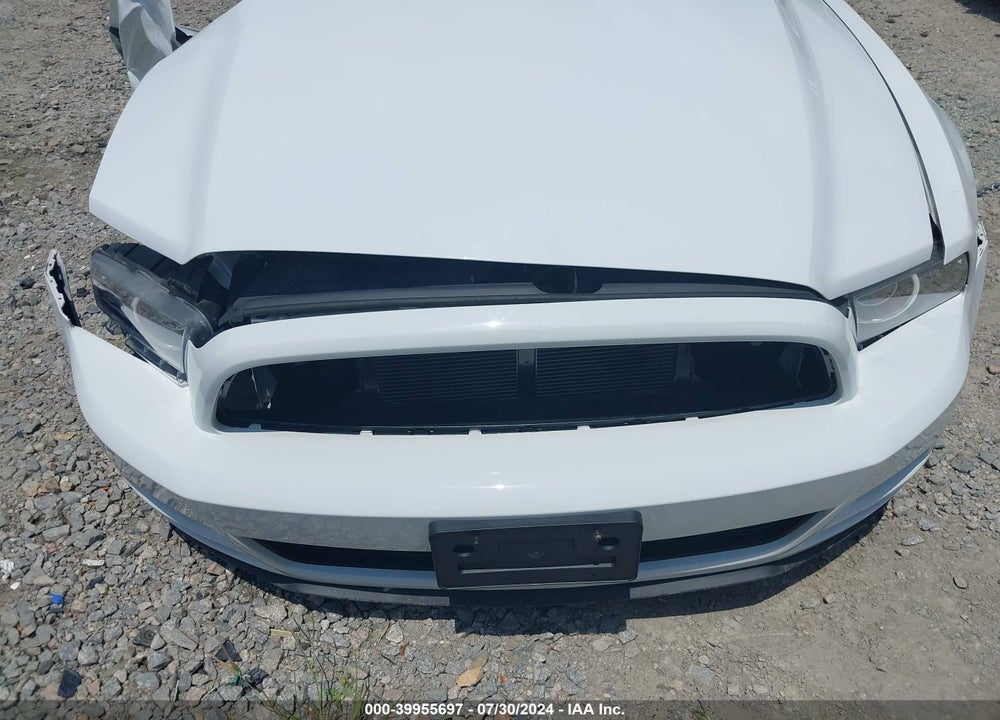 2014 FORD MUSTANG V6 VIN: 1ZVBP8AM4E5257366