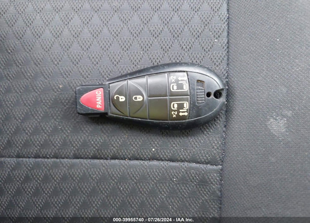 2010 DODGE GRAND CARAVAN SXT VIN: 2D4RN5D13AR196731
