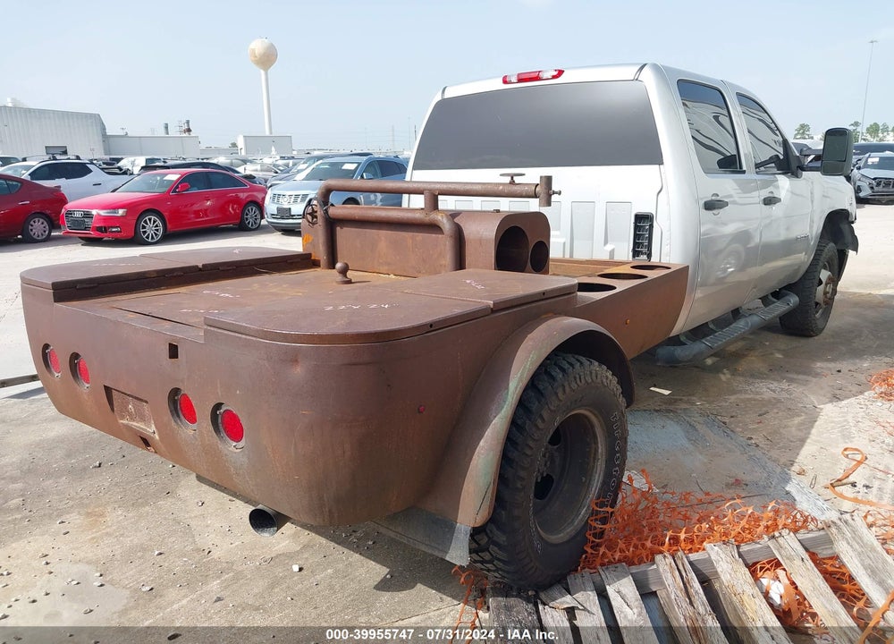 2011 CHEVROLET SILVERADO 3500HD LT VIN: 1GC4K0C81BF167433