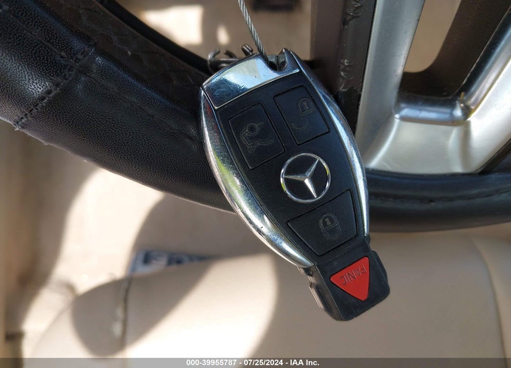 2013 MERCEDES-BENZ C 300 LUXURY 4MATIC/SPORT 4MATIC VIN: WDDGF8AB1DR277324