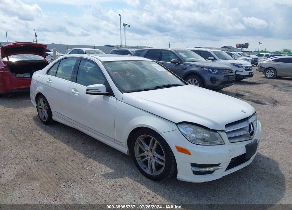 2013 MERCEDES-BENZ C 300 LUXURY 4MATIC/SPORT 4MATIC VIN: WDDGF8AB1DR277324
