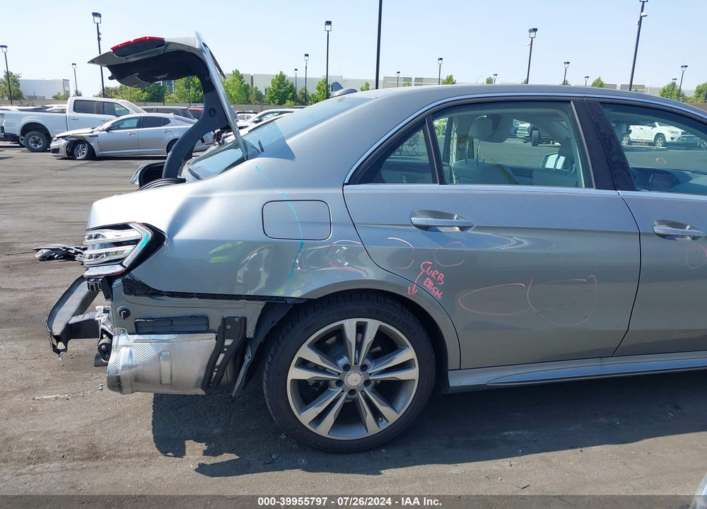 2014 MERCEDES-BENZ E 350 VIN: WDDHF5KB2EA877139