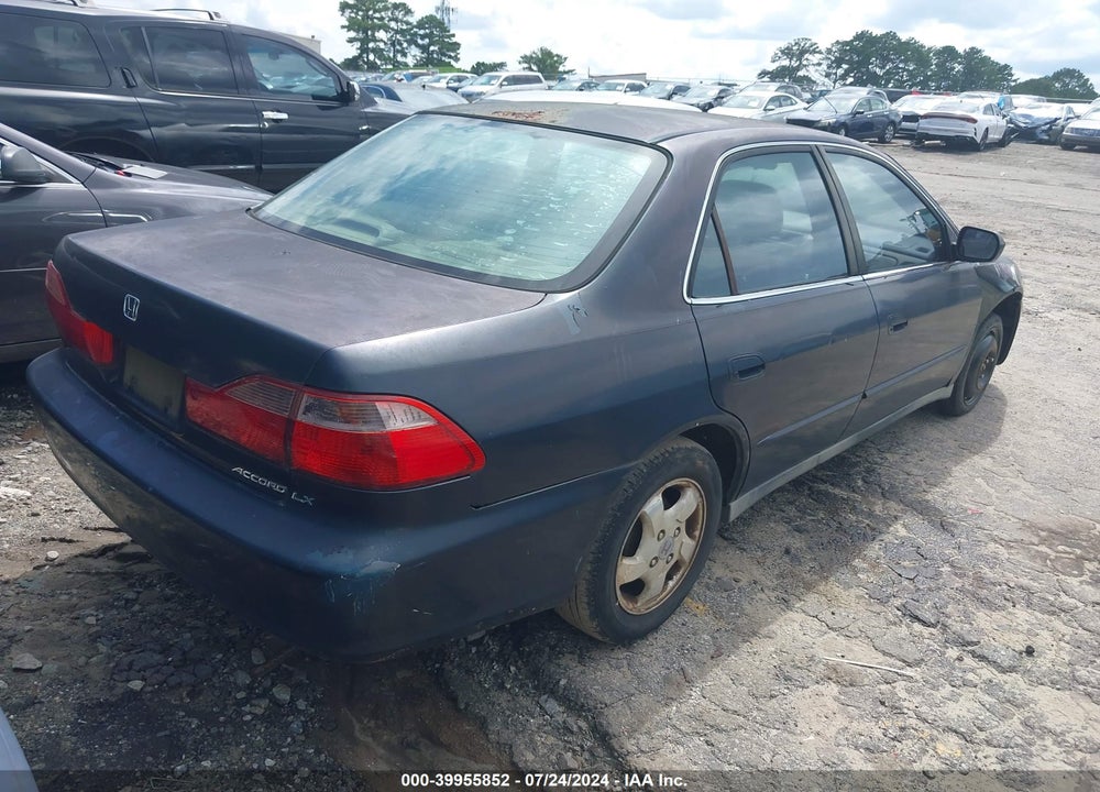 1999 HONDA ACCORD LX VIN: 1HGCG5649XA051082