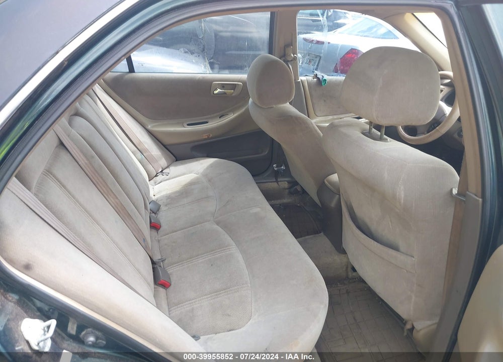 1999 HONDA ACCORD LX VIN: 1HGCG5649XA051082