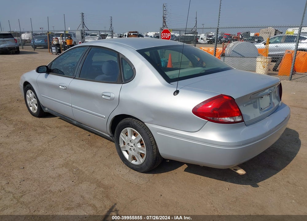 2005 FORD TAURUS SE VIN: 1FAFP53U05A128621