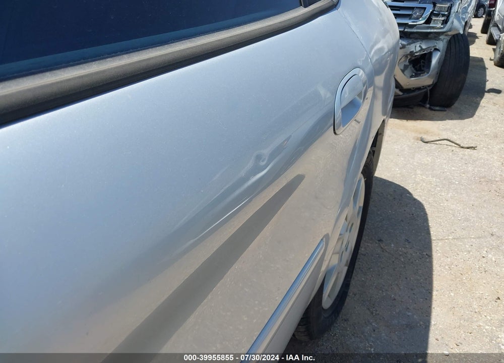 2005 FORD TAURUS SE VIN: 1FAFP53U05A128621