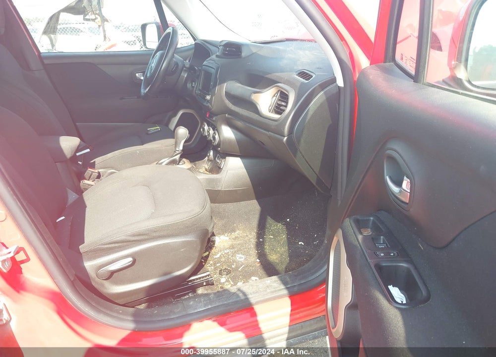 2016 JEEP RENEGADE LATITUDE VIN: ZACCJBBT4GPD63158