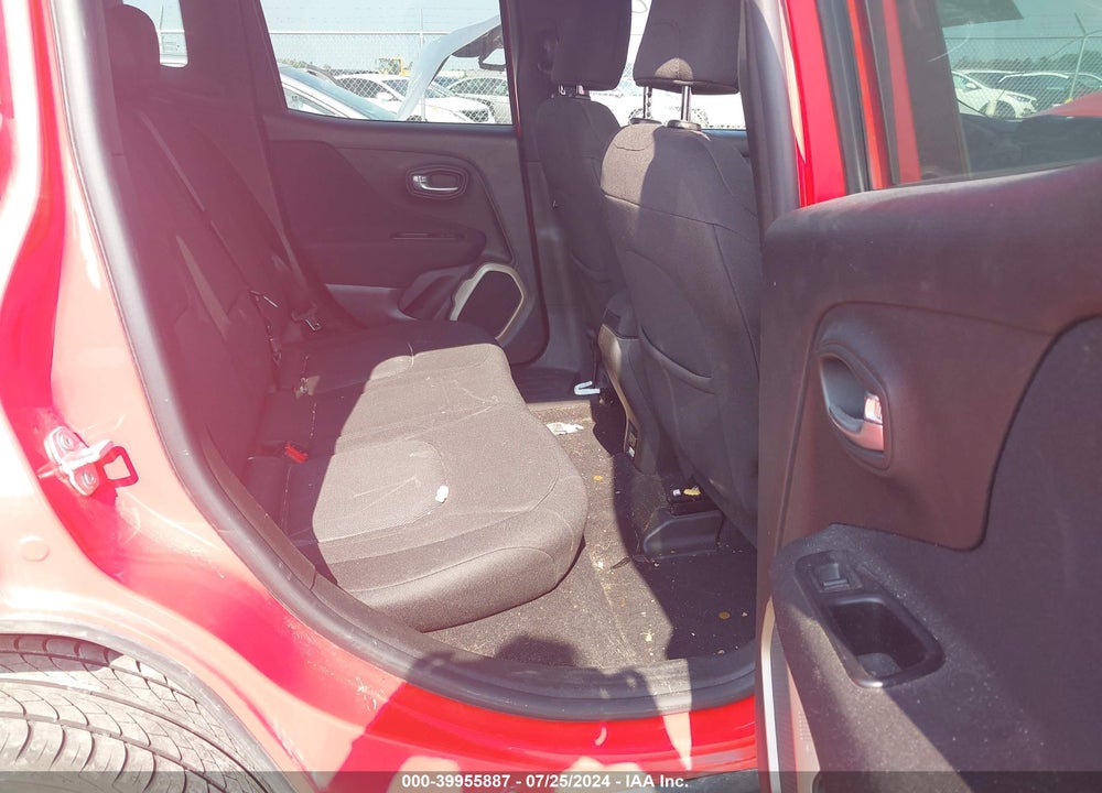 2016 JEEP RENEGADE LATITUDE VIN: ZACCJBBT4GPD63158