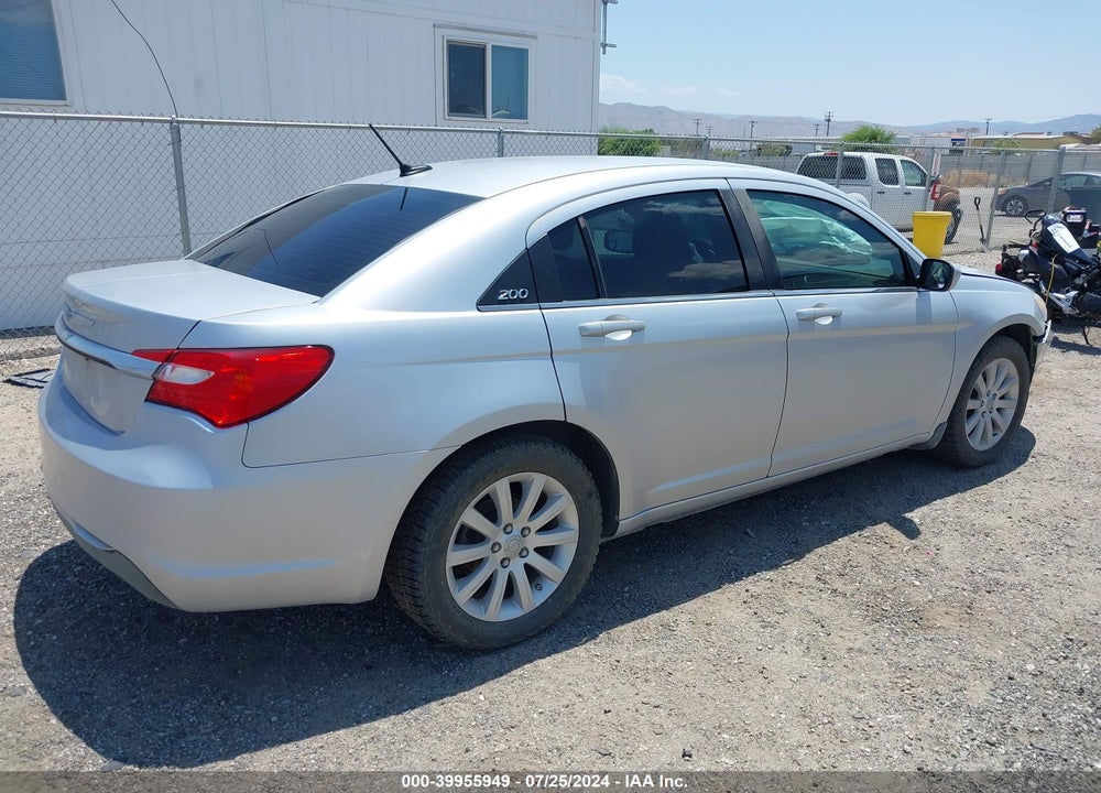 2011 CHRYSLER 200 TOURING VIN: 1C3BC1FB3BN589604
