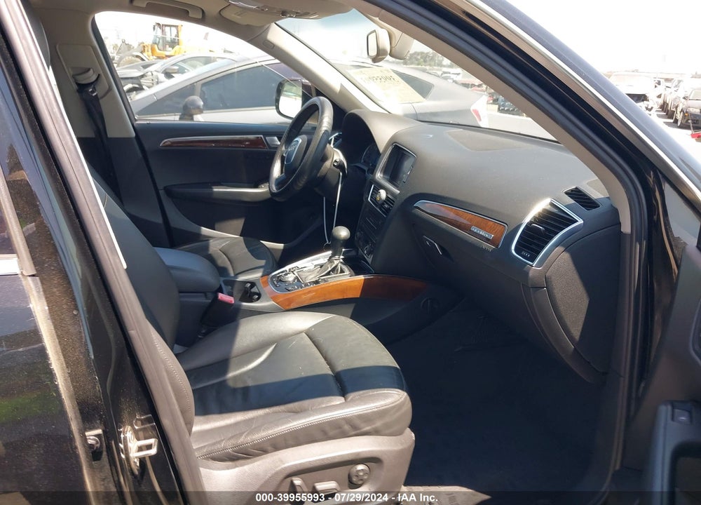 2010 AUDI Q5 3.2 PREMIUM VIN: WA1LKAFP6AA036041