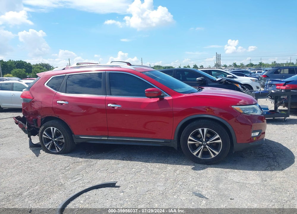 2017 NISSAN ROGUE SL VIN: JN8AT2MT4HW406811