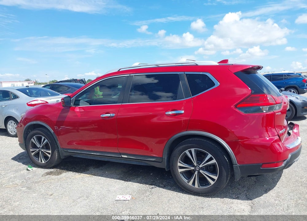 2017 NISSAN ROGUE SL VIN: JN8AT2MT4HW406811