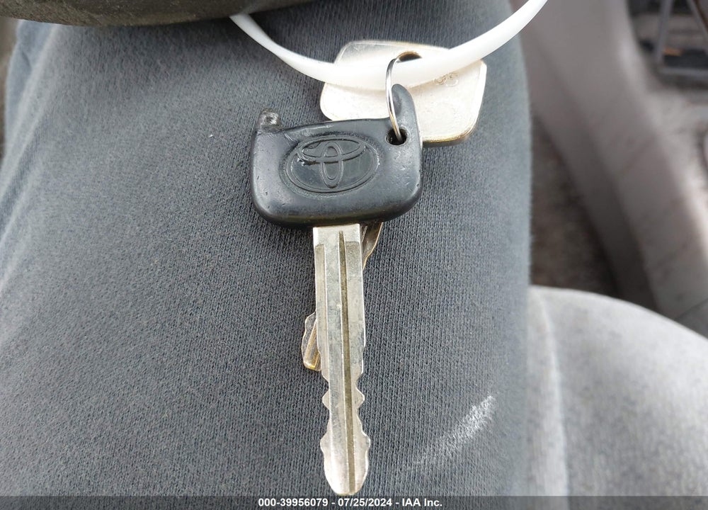 1999 TOYOTA COROLLA CE/LE/VE VIN: 2T1BR12E4XC258292