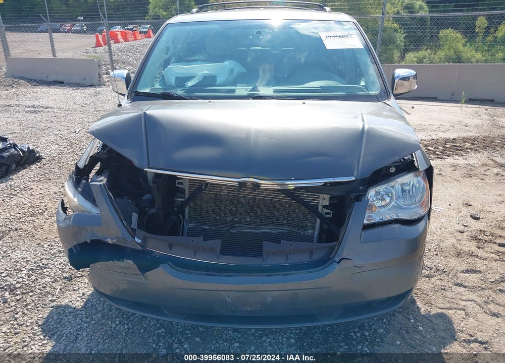 2010 CHRYSLER TOWN & COUNTRY TOURING VIN: 2A4RR5D15AR190330