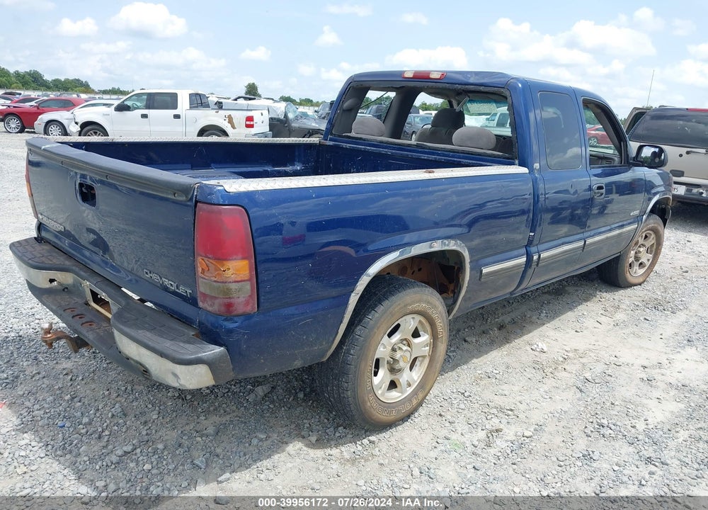 2000 CHEVROLET SILVERADO 1500 LS VIN: 2GCEK19T8Y1117232