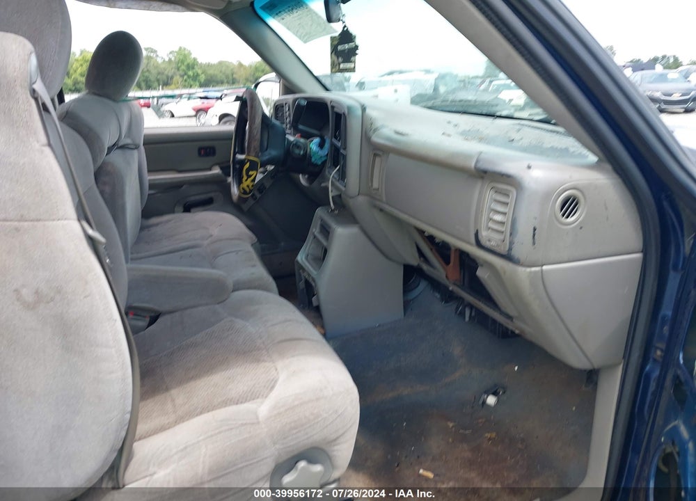 2000 CHEVROLET SILVERADO 1500 LS VIN: 2GCEK19T8Y1117232