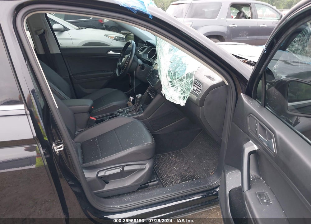 2019 VOLKSWAGEN TIGUAN 2.0T SE/2.0T SEL/2.0T SEL R-LINE/2.0T SEL R-LINE BLACK VIN: 3VV2B7AX2KM185435