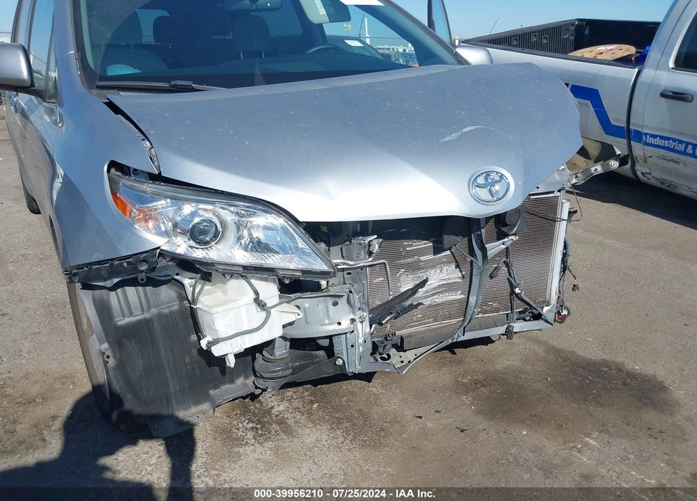 2016 TOYOTA SIENNA LE/LE 7 PASSENGER VIN: 5TDKK3DC6GS696704