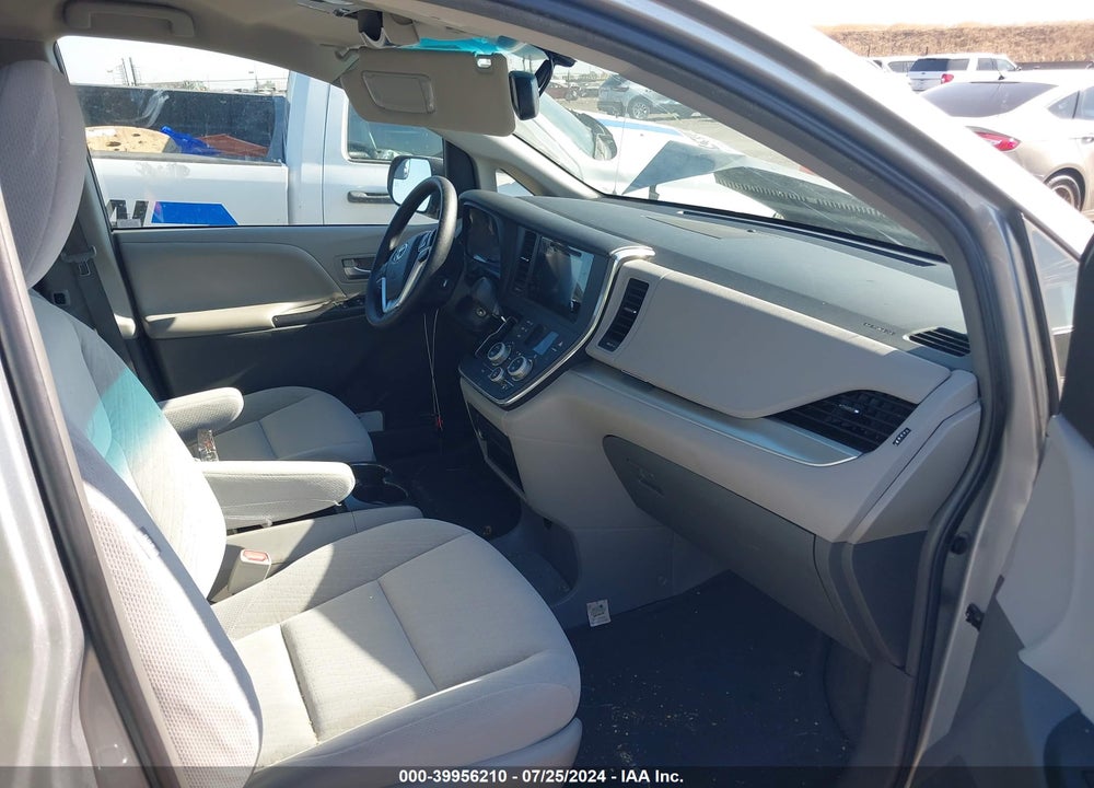 2016 TOYOTA SIENNA LE/LE 7 PASSENGER VIN: 5TDKK3DC6GS696704