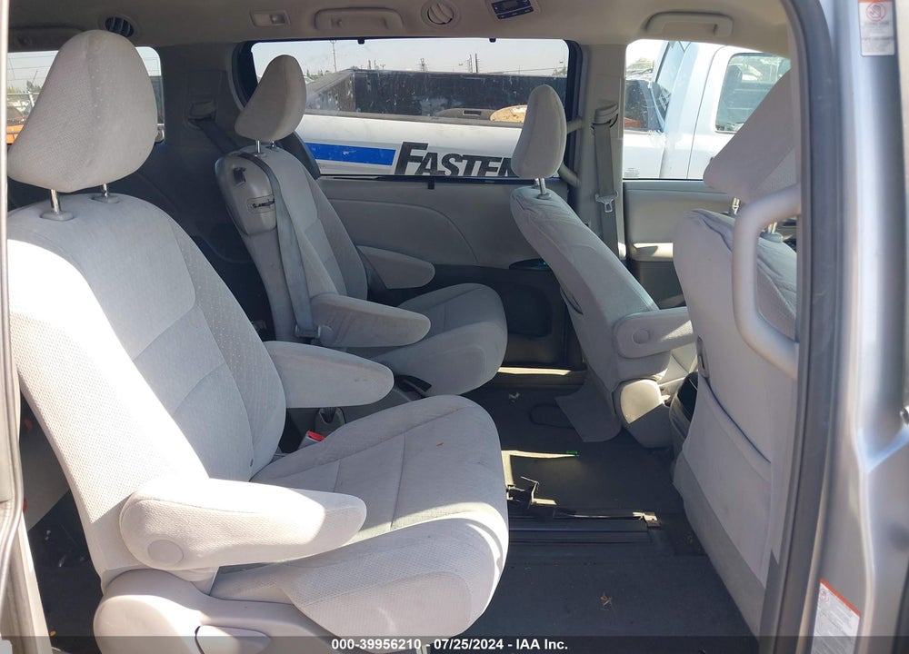 2016 TOYOTA SIENNA LE/LE 7 PASSENGER VIN: 5TDKK3DC6GS696704