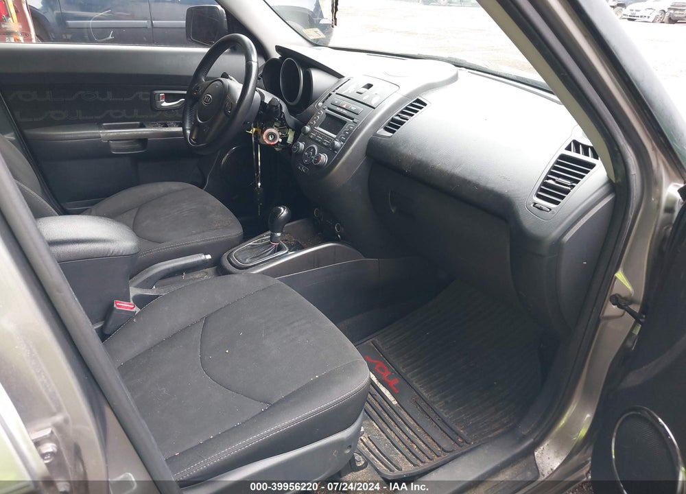2012 KIA SOUL VIN: KNDJT2A67C7468085