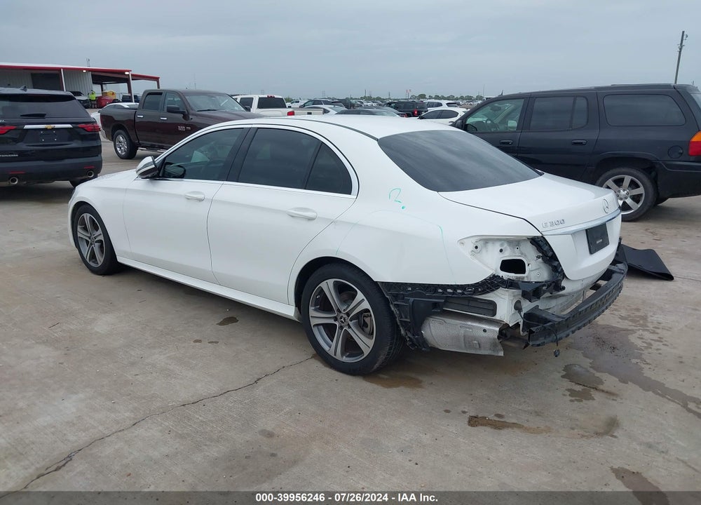 2018 MERCEDES-BENZ E 300 VIN: WDDZF4JB1JA308339
