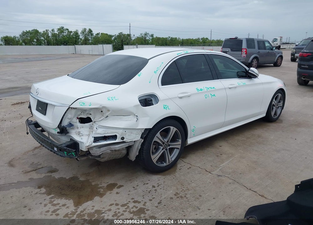 2018 MERCEDES-BENZ E 300 VIN: WDDZF4JB1JA308339