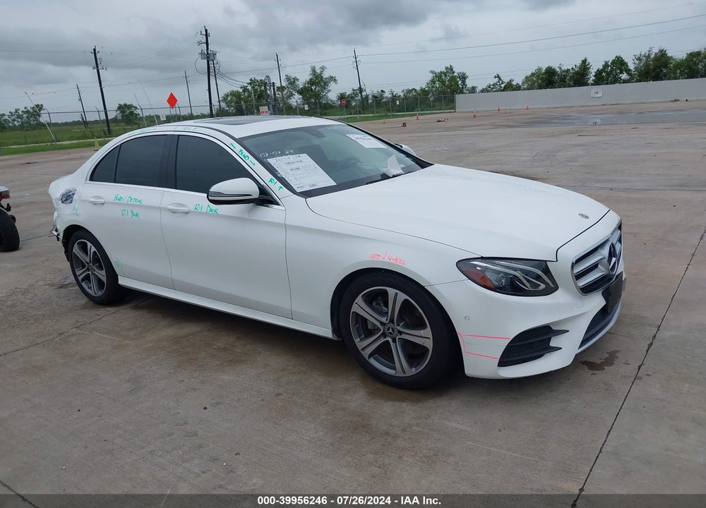 2018 MERCEDES-BENZ E 300 VIN: WDDZF4JB1JA308339
