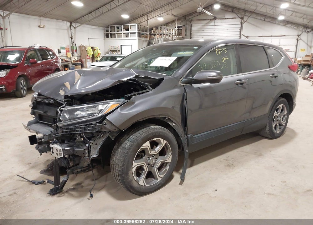 2018 HONDA CR-V VIN: 2HKRW2H50JH627139