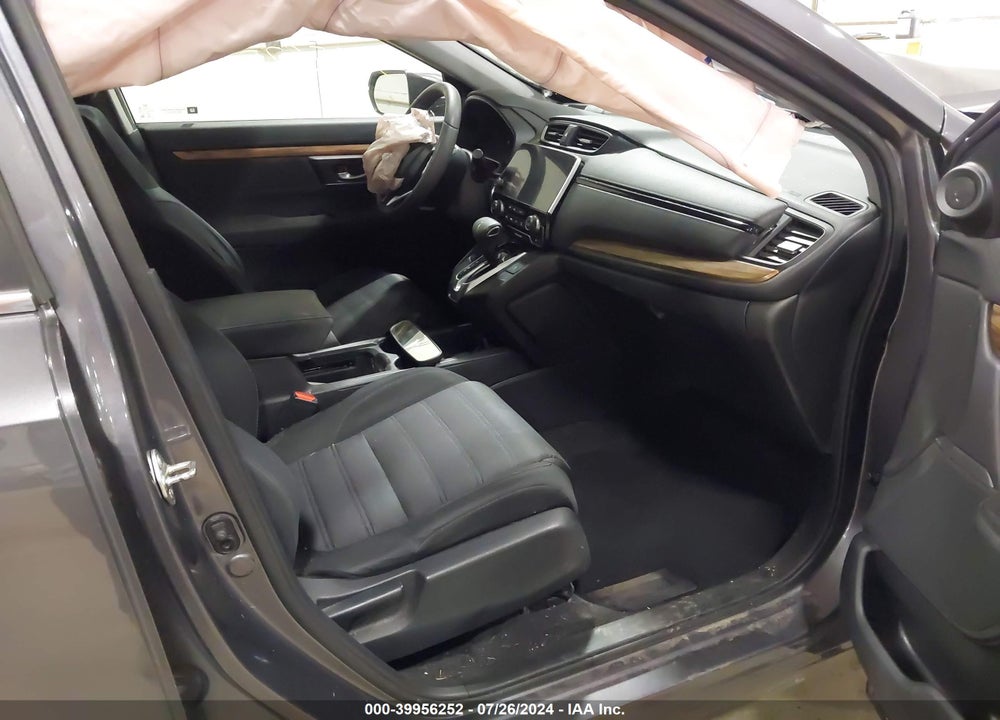 2018 HONDA CR-V VIN: 2HKRW2H50JH627139