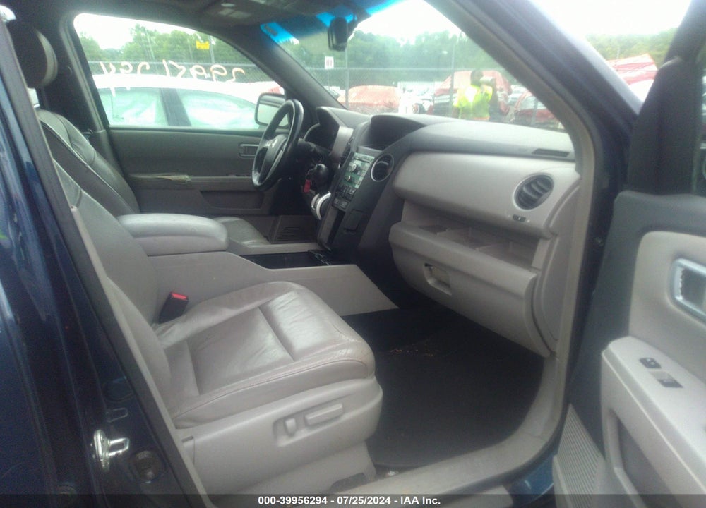 2009 HONDA PILOT EX-L VIN: 5FNYF48509B008638