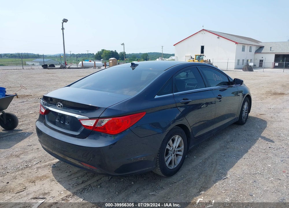 2013 HYUNDAI SONATA GLS VIN: 5NPEB4AC3DH679500