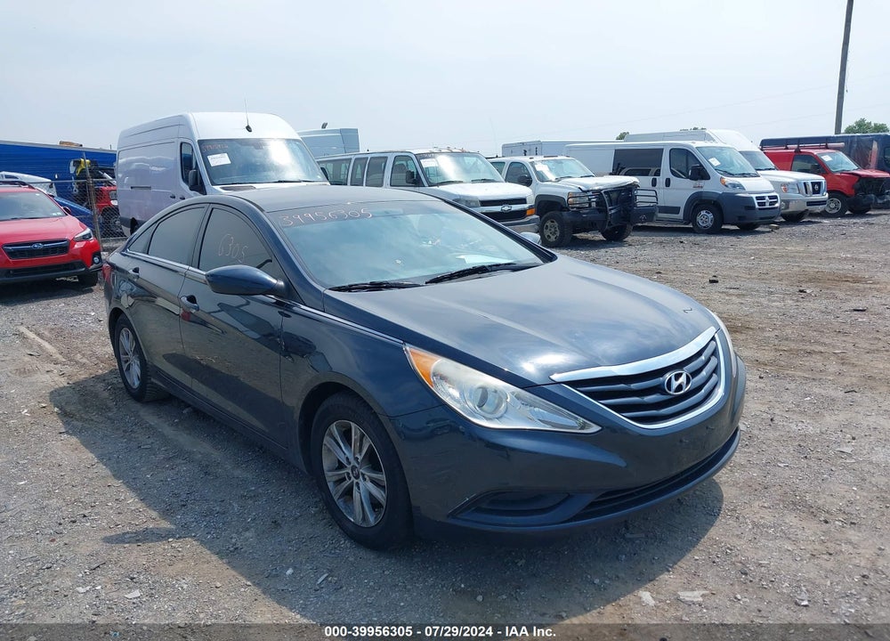 2013 HYUNDAI SONATA GLS VIN: 5NPEB4AC3DH679500