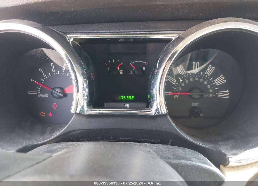 2005 FORD MUSTANG V6 DELUXE/V6 PREMIUM VIN: 1ZVFT80N455117678